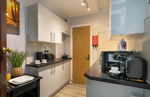 Leicester Apartment | The Regent - Stylish Luxury Studio near Leicester City Centre, DMU and LRI