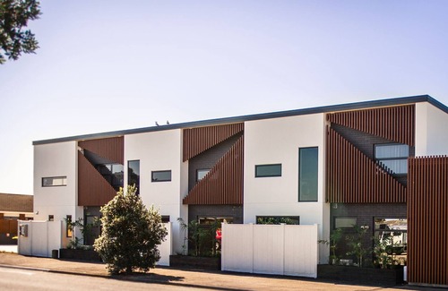 Fitzroy Apartment | The Residence Apartment Five with Spa Bath