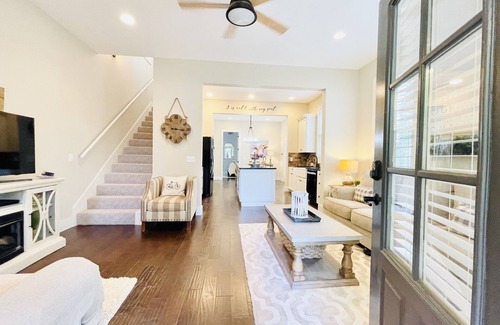 Eufaula House | The Retreat @ Carlton Landing, an Elegant Farmhouse located in a 5 star resort!