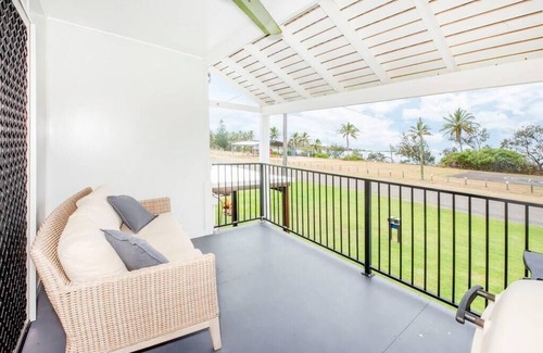 Grasstree Beach House | "The Retreat" Grasstree Beach Shacks