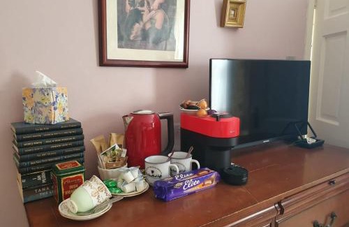 Carlingford House | The Retreat Guest Rooms