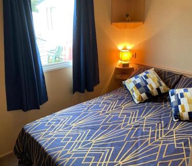 Prestatyn Apartment | The Retreat Palm - Lido Beach