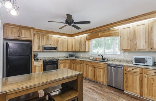 Leesville House | The Retreat at Vansant