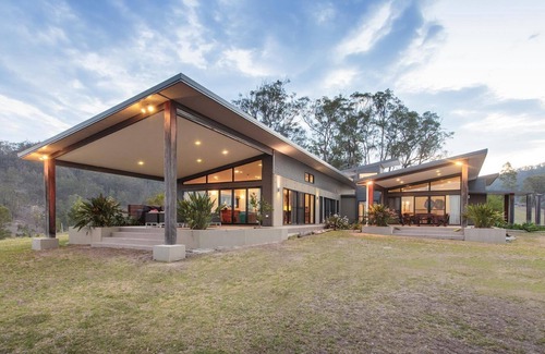 Gloucester House | The Ridge House, TOP NOTCH