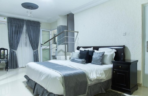 North Ridge Hotel | The Ritzz Exclusive Guest House