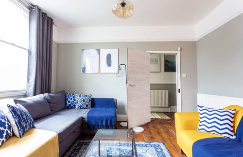 Arbury House | The River Cam Place - Enchanting 6BDR Home next to River Cam
