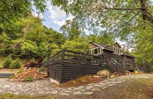 Whittier House | The River House on the Tuckasegee River near Bryson City, NC