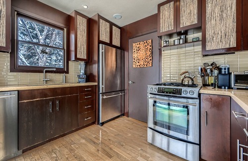 Rural North Boulder House | The Riverside House - Your North Boulder Vacation Retreat