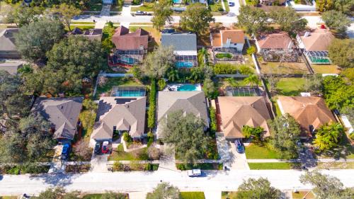 Boyette Springs House | The Riverview Estates Sauna And Heated Pool