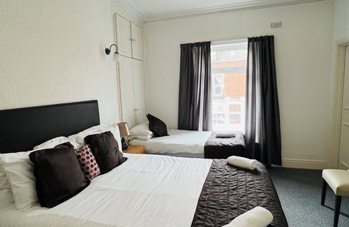 Carlisle House | THE ROADHOUSE