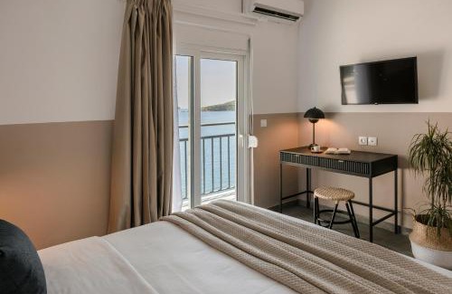 Skiathos Hotel | The Rock