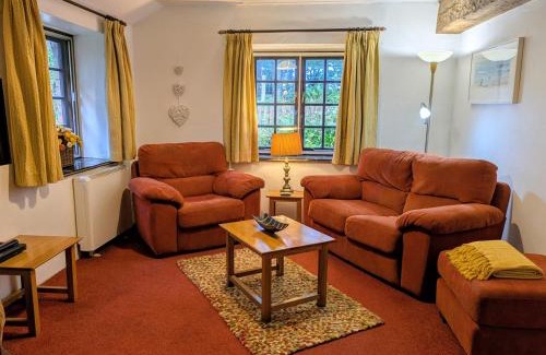 Brazzacott House | The Roundhouse