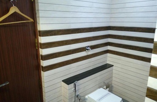 Jayanagar Hotel | The Royal Comfort