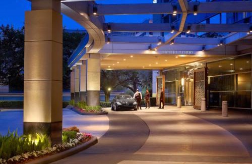 Uptown Hotel | The Royal Sonesta Houston Galleria