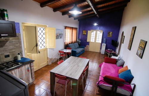 Santa Tecla House | THE RUSTIC POZZILLO FARMHOUSE IN STONE WITH GARDEN AND POOL TO SHARE