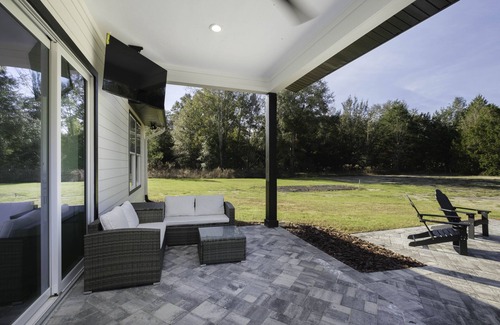 High Springs House | The Rustic River Retreat at Ginnie Springs
