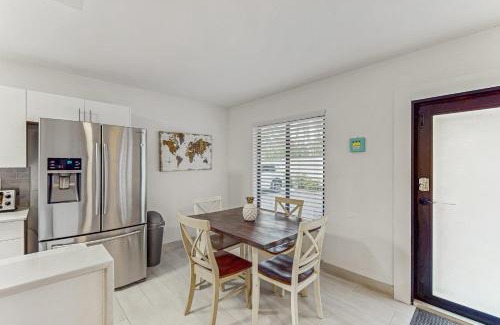 Singer Island Apartment | The Sailor's Perch, Unit 1