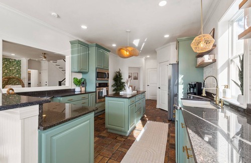 Henderson Point House | The Salty Bungalow - Pool, Pet Friendly, Walking distance to Beach!