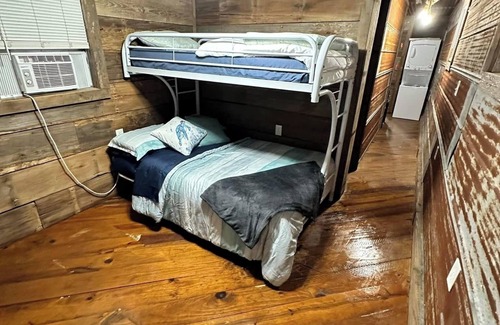 Cedar Lane Cabin | The Salty Pig Cabin On Caney Creek Sargent Tx HERO Discounts, has RV Hook Up