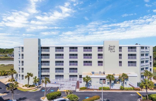 Central Myrtle Beach Apartment | "The Sandbar Suite" Located in Sands Beach Club