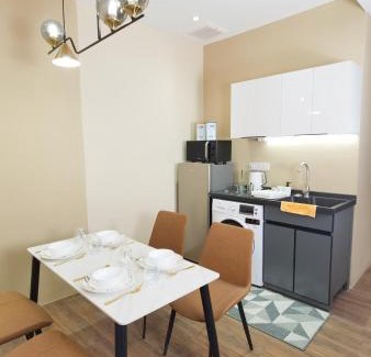 Taman Bukit Pantai Apartment | The Sandstone - Bangsar Trade Centre