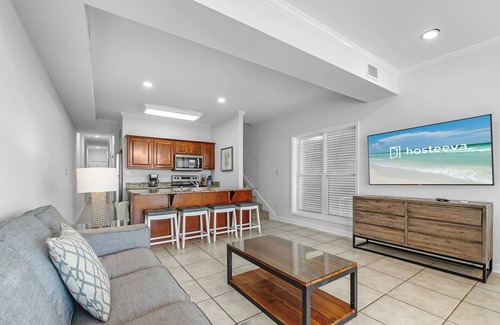Gulf Shores Apartment | The Sandy Fox West with Pool