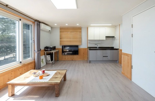 Namhae House | The Sea Angler's Pension in Namhae