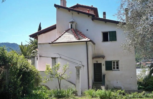 San Biagio della Cima Apartment | The Sea - White House