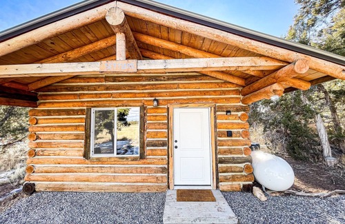 Monticello Cabin | The Settlers Cabin Retreat