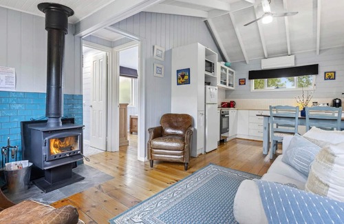 Rye Cottage | The Shell Croft - 250m from the bay beach. - Cosy Cottage by the Sea