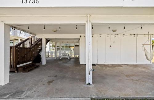 Pirates Beach House | The Shell Shack