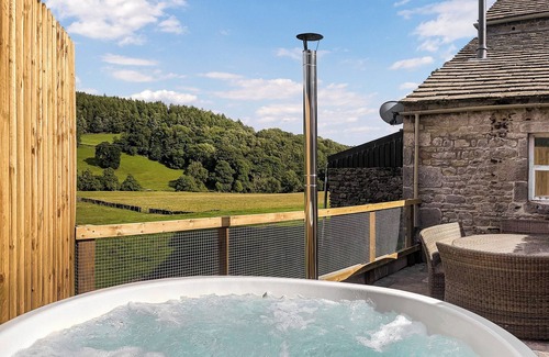 Barden Cottage | The Shippen provides the perfect countryside getaway for friends and family.