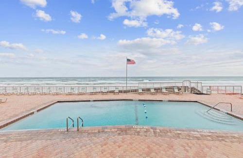 Daytona Beach Shores House | The Shores Club 1105