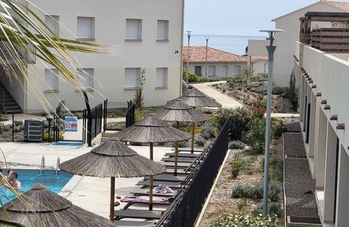 Bravone Apartment | The sigh of the palm trees