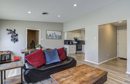 Lubbock House | The Sinatra - New York Theme in the heart of Lubbock .