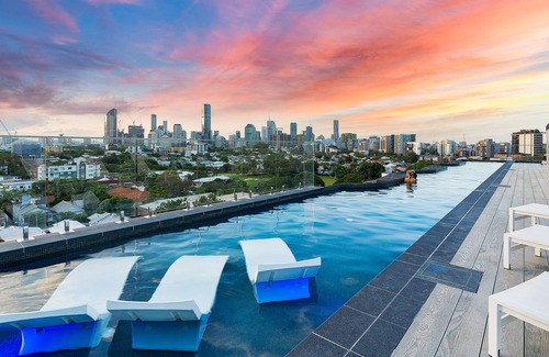 Woolloongabba Apartment | The Sinclair Luxurious Living in East Brisbane