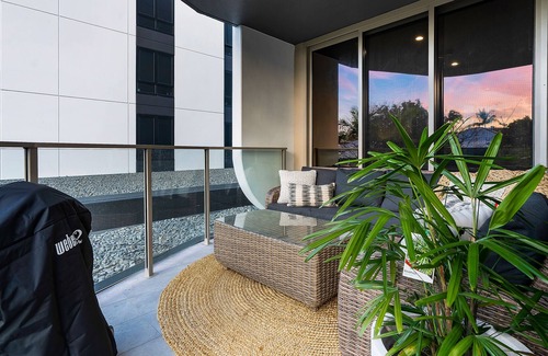 Woolloongabba Apartment | The Sinclair Luxurious Living in East Brisbane