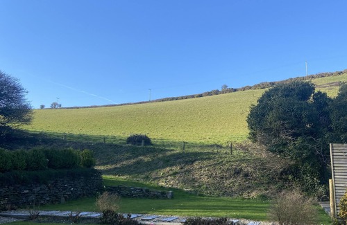 Saint Goran House | The Snug - Beautiful Grade 2 listed barn conversion