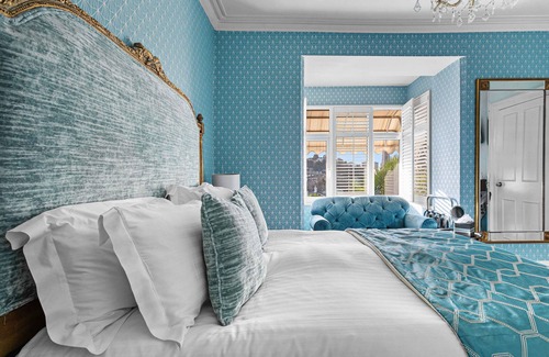 Torquay House | The Somerville