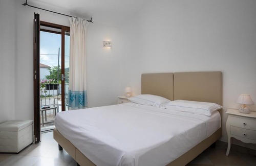 Cannigione Bed & Breakfast | The Square Depandance