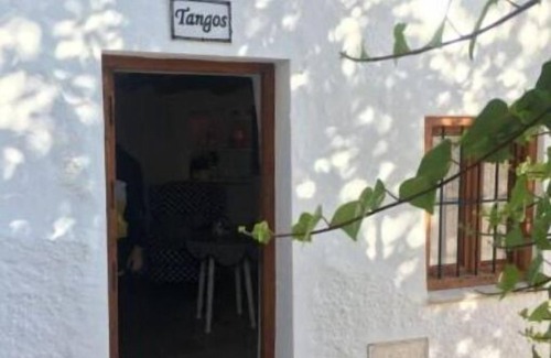 Montefrio Apartment | The squares of the Villa: TANGO