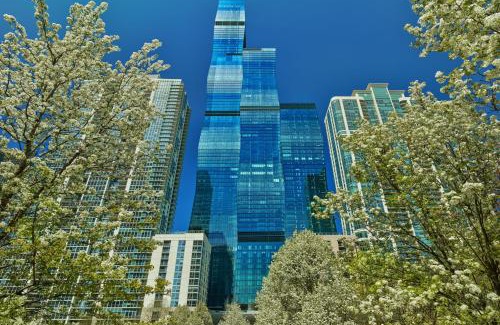 Near East Side Hotel | The St. Regis Chicago