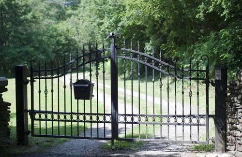 Llanrhidian Higher House | The Stable at Blaen Cedi Farm - New for July 2019
