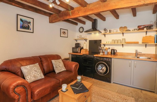 Outhgill Cottage | THE STABLE, romantic, character holiday cottage in Hawes