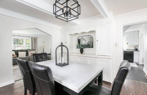 South Bend House | The Stay Like a Champion Haven 4BR/3B 7min ND 12+