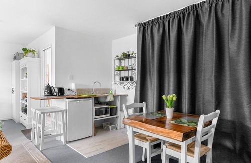 Mangawhai Heads Cottage | The Studio - Mangawhai Holiday Studio