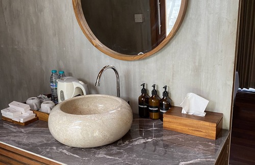 Ubud City-Centre Hotel | The Suarsena Escape