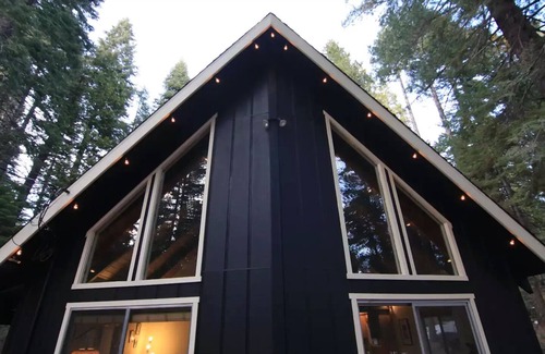 Dorrington House | The Sugar Pine Chalet