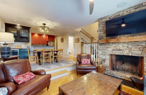 Warren Apartment | The Summit 21