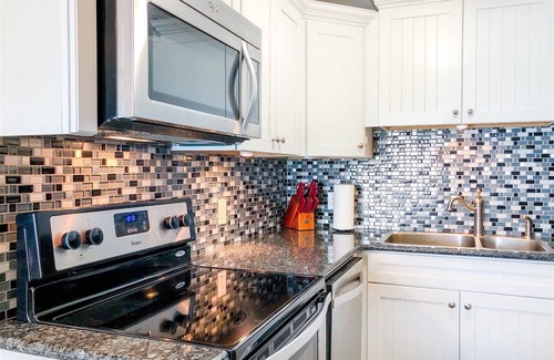 Panama City Beach Condo | The Summit 611